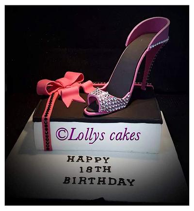 High heel shoe with box - Cake by Laura mcgill aka lollys cakes 