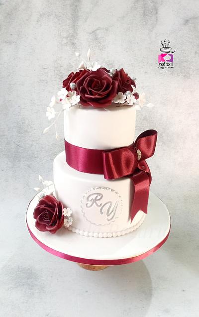 Maroon and white Wedding Cake - Cake by Chanda Rozario