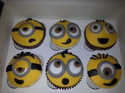 Minion Cupcakes - Cake by Simone