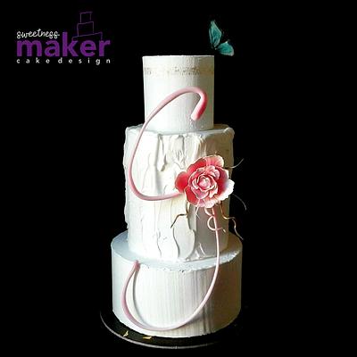 Elengant white cake - Cake by Sweetness Maker