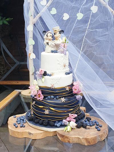 weddingcake with blak ruffles and white lace - Cake by Judith-JEtaarten