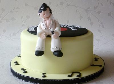 Elvis! - Cake by suzannahscakes