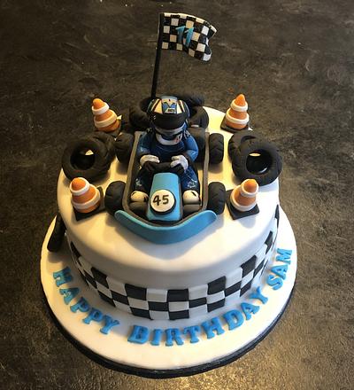 Birthday cake for a karting fan! - Cake by Squidge