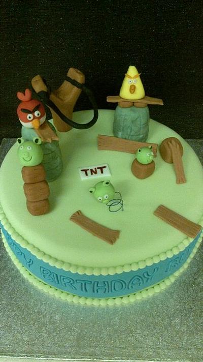 Angry birds - Cake by cupcakes of salisbury