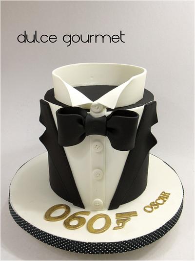 Bond cake - Cake by Silvia Caballero