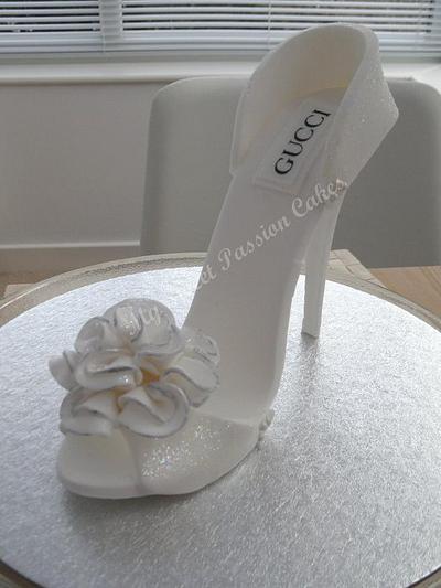 Gucci Wedding Shoe  - Cake by Beata Khoo