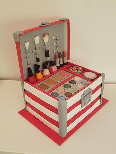make-up box cake - Cake by iratorte