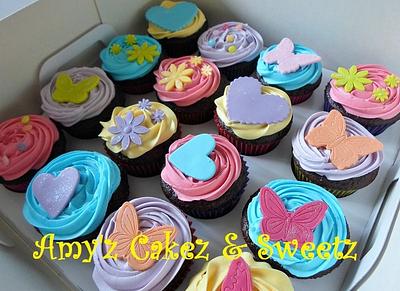 Bright & Colorful cupcakes - Cake by Amy'z Cakez & Sweetz