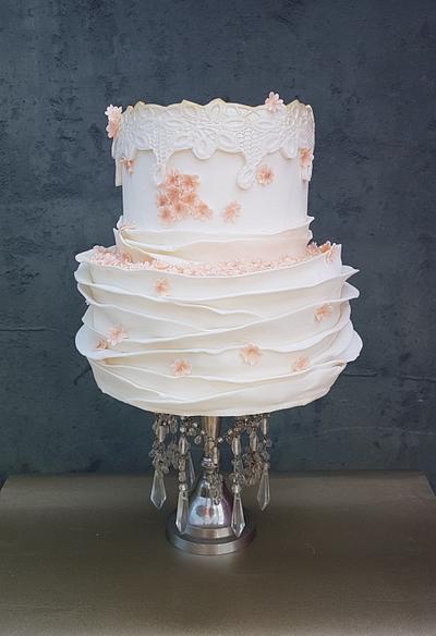 Creamy peachy wedding cake - Cake by Judith-JEtaarten