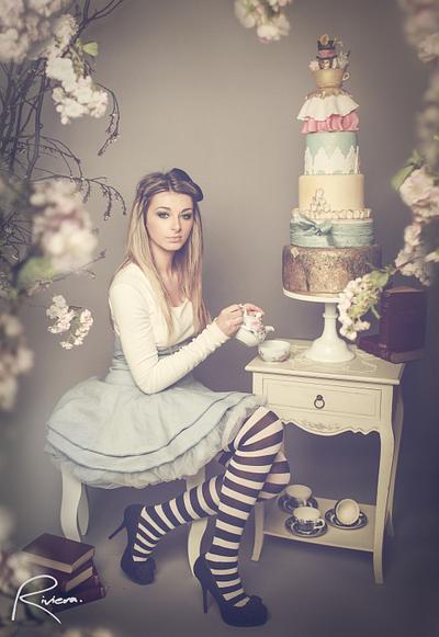 Alice In Wonderland Whoppa Inspired Cake  - Cake by Riviera Couture Cake Company