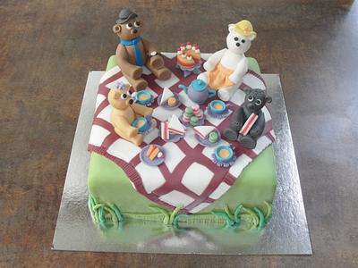 Teddie bear's picnic - Cake by Mandy