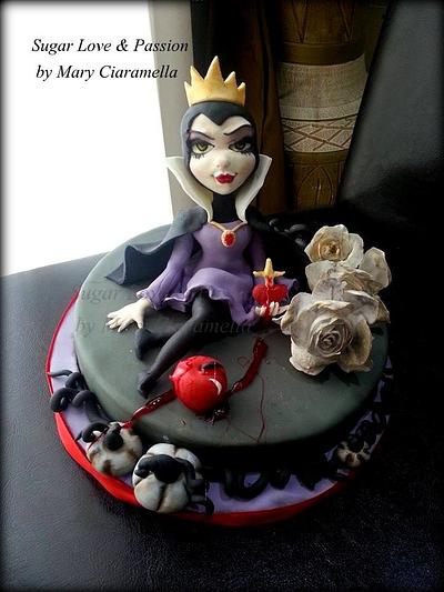 Evil Queen (Grimilde) - Cake by Mary Ciaramella (Sugar Love & Passion)