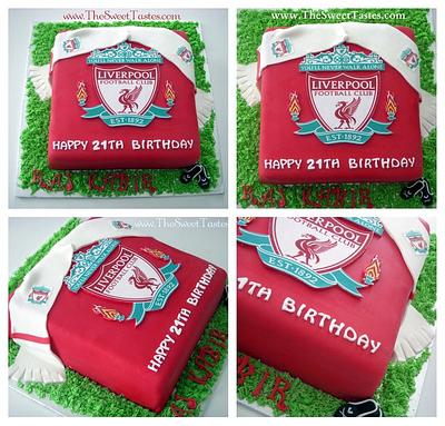 Liverpool soccer badge cake  - Cake by thesweettastes
