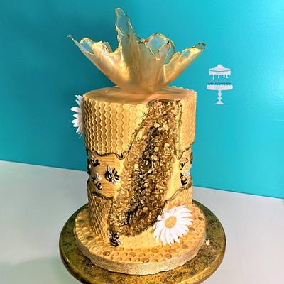 Golden Honey - Cake by Polished Pearl Cakes