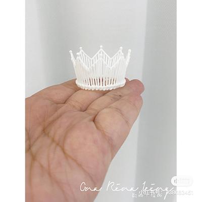My crown! - Cake by Vicky Chang