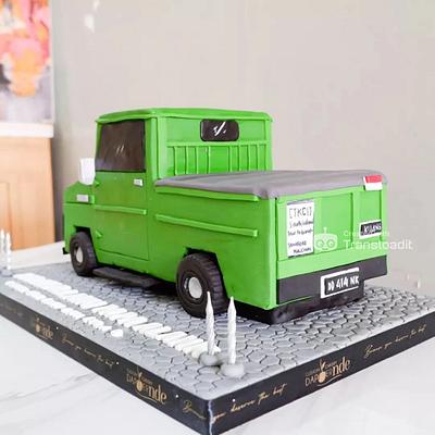 Green Pickup Truck Replica Birthday Cake - Cake by Dapoer Nde