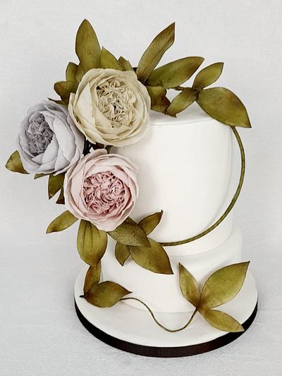 My peonies in wafer paper - Cake by Nicole Veloso