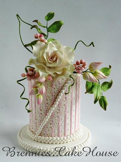 playing with flowers - Cake by Brenda Bakker