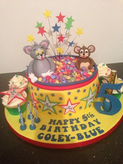 tom and jerry  - Cake by Donnajanecakes 