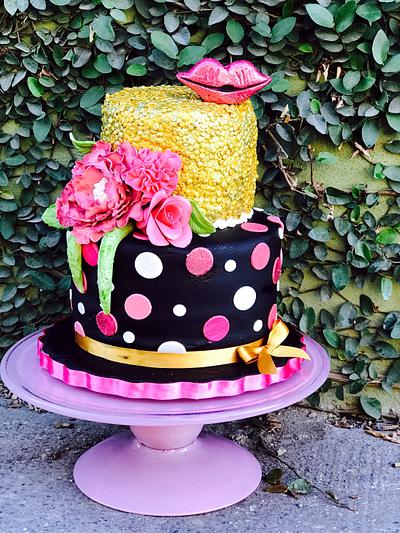 Pink and gold cake - Cake by Dulcemantequilla