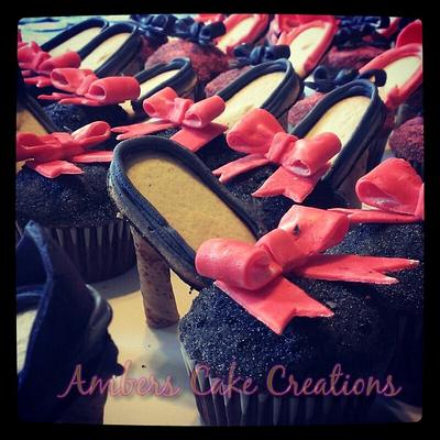 high heel cupcakes - Cake by amber hawkes