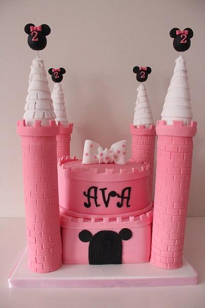Minnie Mouse castle  - Cake by Tillymakes