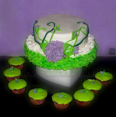 cupcake and red velvet cake - Cake by Gabriella Luongo