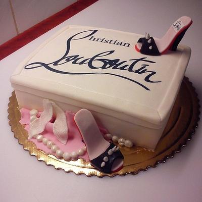 lououtin - Cake by EvelynsCake