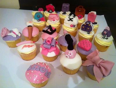 Super Girly Cupcakes <3  - Cake by Jodie Taylor