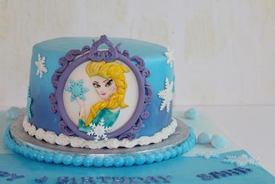 Queen Elsa  Cake - Cake by Tayyaba Usman