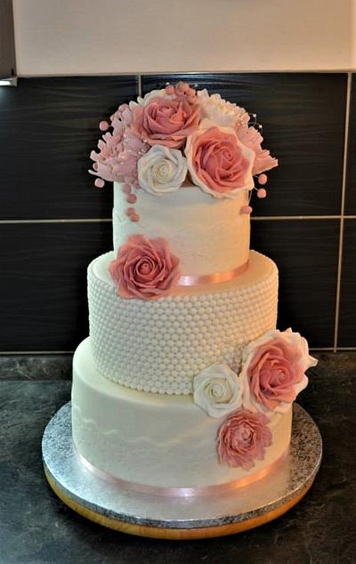 wedding cake - Cake by Monika Bajanová