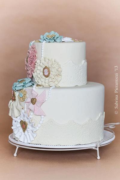 Vintage wedding cake - Cake by Jane Hudson