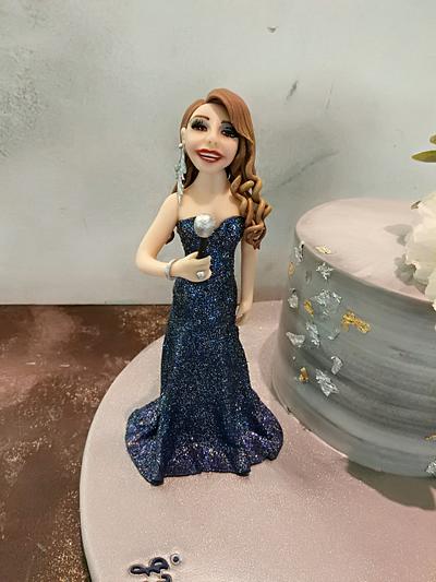 Şarkıcı bayan - Cake by Sibelvepastalari