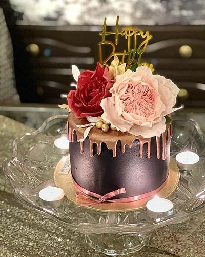 Dark and elegant - Cake by Peaceofcake.stb