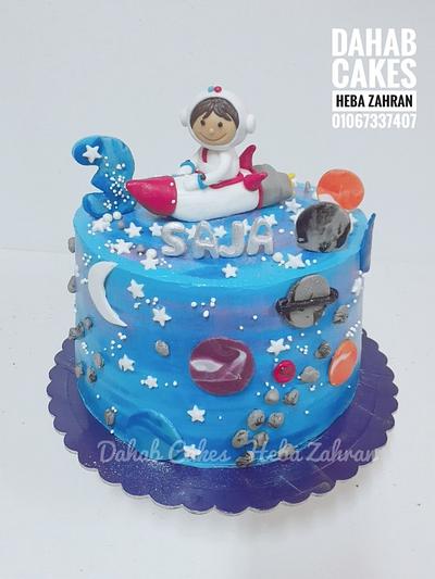 Space cake  - Cake by HebaZahran