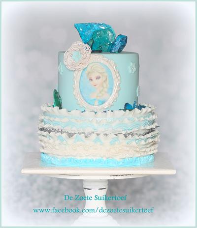 Frozen, what's new for a little girls birthday party...... - Cake by De Zoete Suikertoef