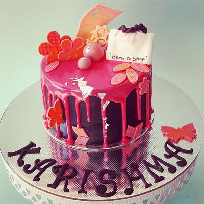 'Born To Shop' - Cake by Calories