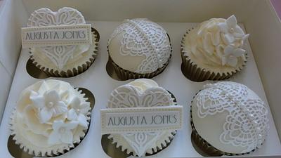 Wedding cupcakes - Cake by Wendy 