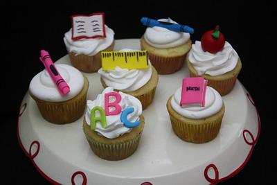 School cupcakes - Cake by Virginia