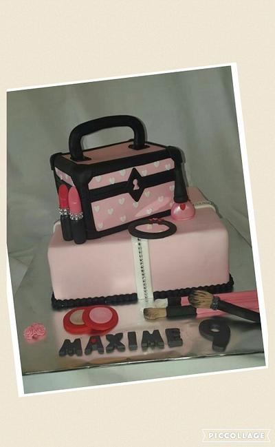 Make up cake - Cake by Anneke van Dam