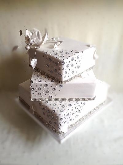 White wedding with Crystals - Cake by Say it with Cakes