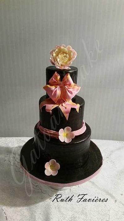 Simply black - Cake by Ruth - Gatoandcake
