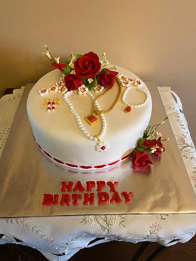 Roses, Pearls and Rubies  - Cake by Julia 