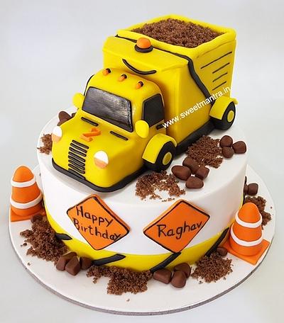 Truck cake - Cake by Sweet Mantra Homemade Customized Cakes Pune