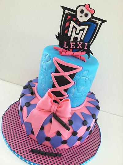 Monster High Cake! - Cake by Jacque McLean - Major Cakes