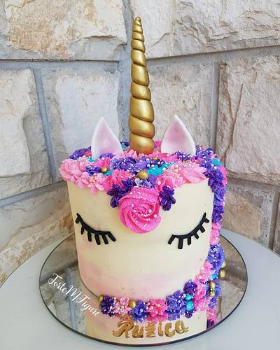 Unicorn bday cake - Cake by TorteMFigure