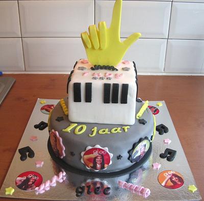 Glee birthday cake - Cake by Karin
