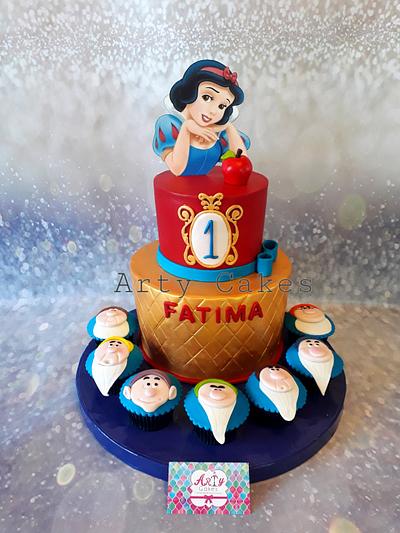 Snow white cake by Arty cakes  - Cake by Arty cakes