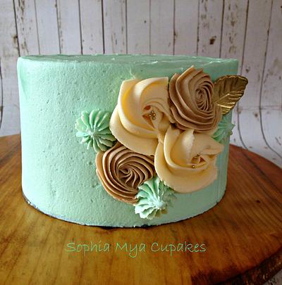 Rustic mint buttercream cake - Cake by Sophia Mya Cupcakes (Nanvah Nina Michael)