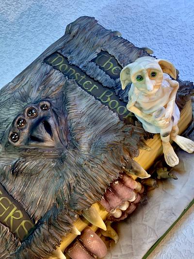 Monster Book - Cake by Andrea